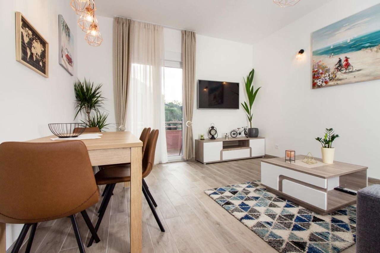 Utopia Apartments Split Exteriör bild